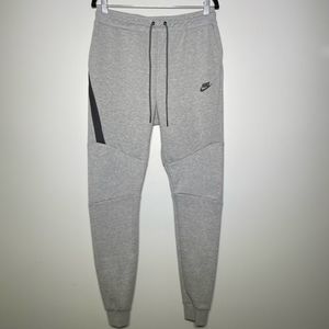 Nike Tech Fleece Jogger Sweatpants Gray